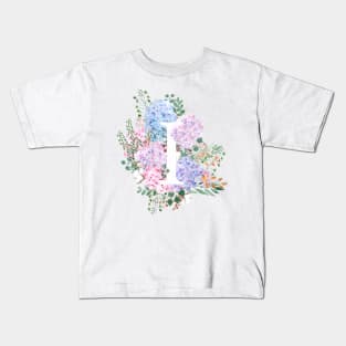 botanical monogram alphabet I hydrangea flowers Kids T-Shirt